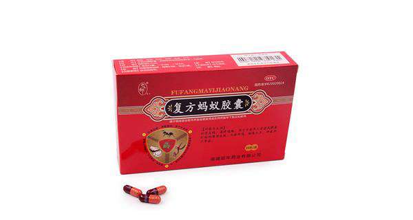 重庆药交会上--扬州徐辉国外留学咨询有限公司的产品受青睐